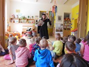 Den cizích zemí a jazyků